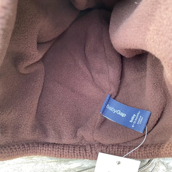 Gap Brown Knit Hat with Ears & Booties for Baby - Picture 13 of 13